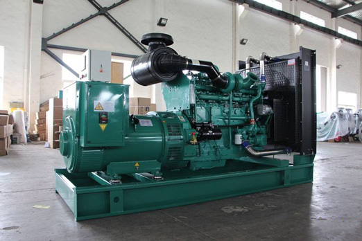 巫溪320kw康明斯柴油发电车出租